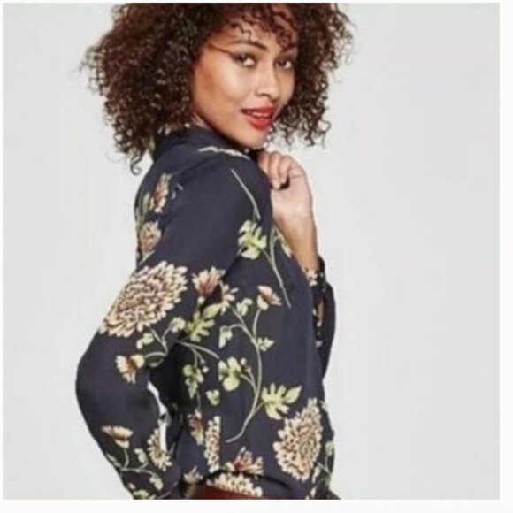 CAbi Button Down Daisy Blouse #3250 - Picture 1 of 5